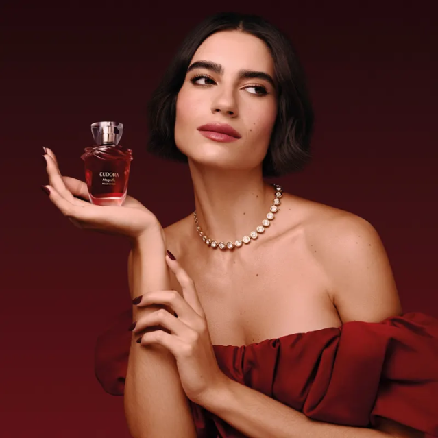 15338080999-magnific-rouge-camelia-desodorante-colonia-eudora-75ml-2.png